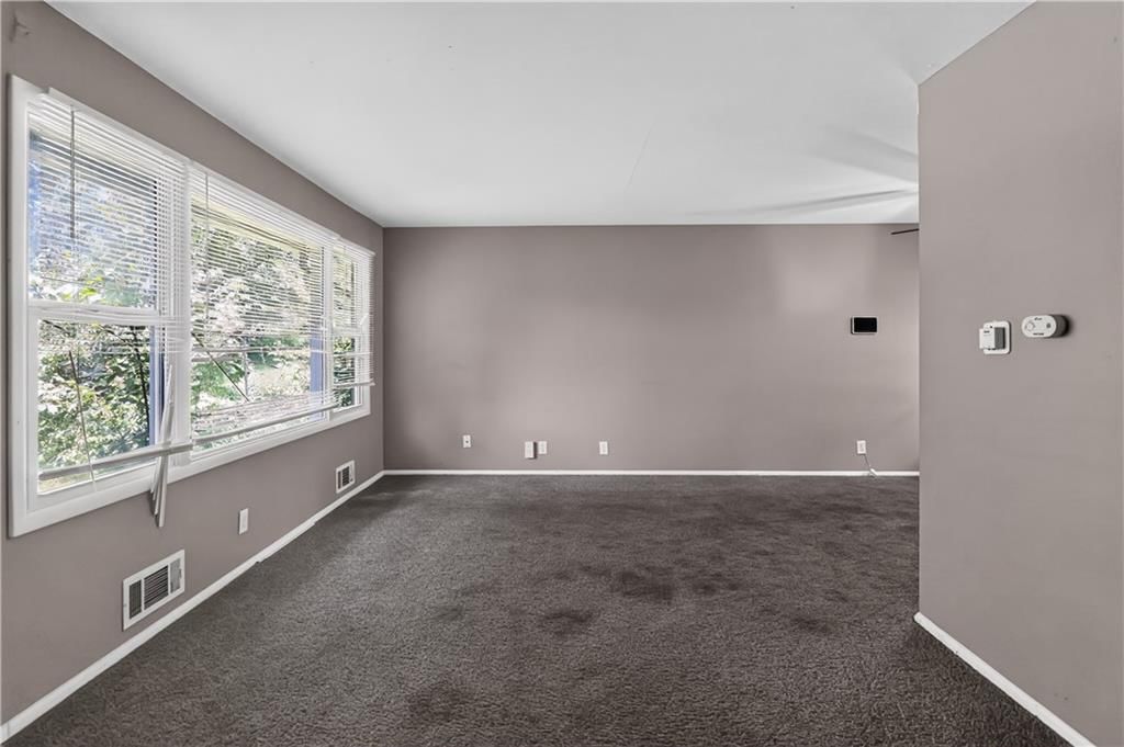 4131 E Vineyard Road — photo 9