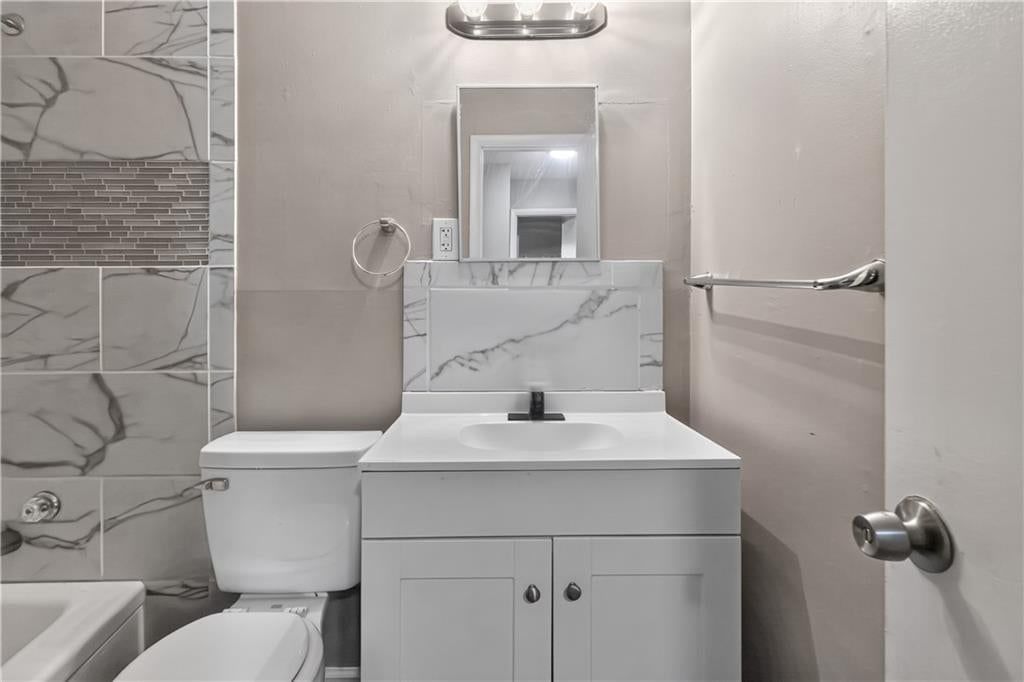 4131 E Vineyard Road — photo 11
