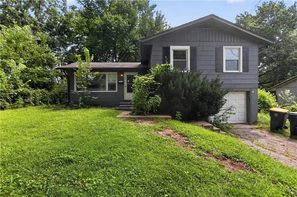 4131 E Vineyard Road — photo 15