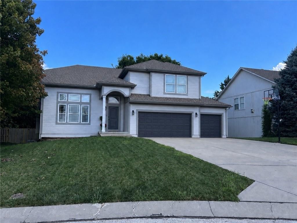 1221 SW Nagona Lane — photo 1