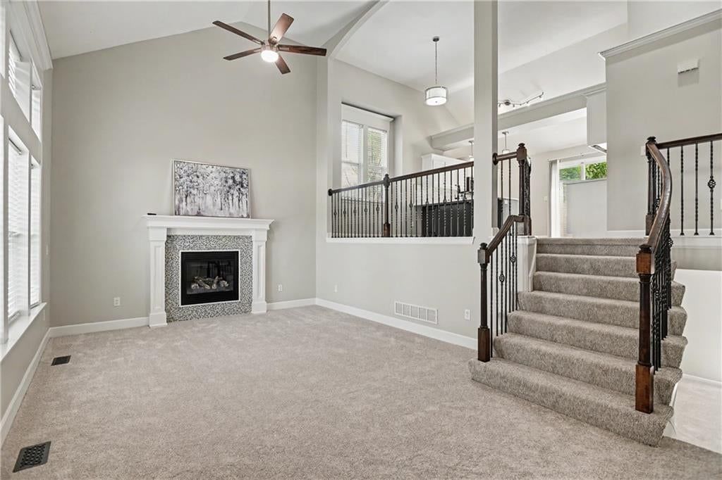 1221 SW Nagona Lane — photo 3