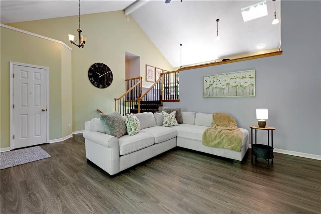 15655 S Apache Street — photo 4