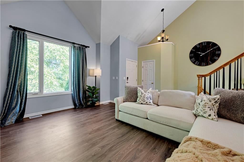 15655 S Apache Street — photo 5