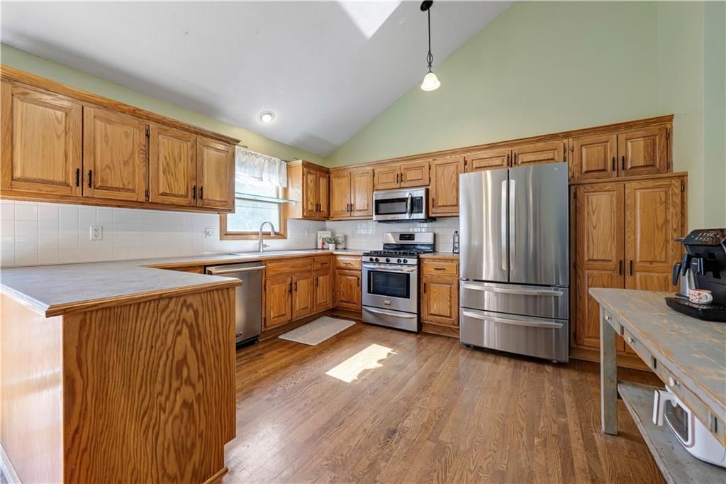 15655 S Apache Street — photo 9