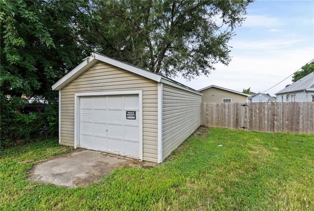 6207 Sherman Street — photo 23