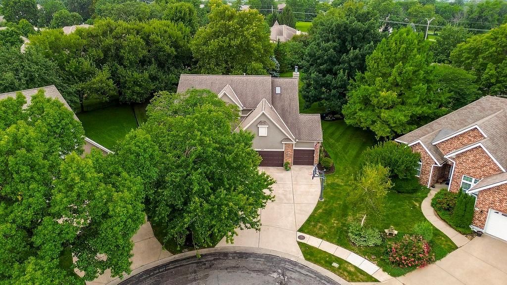 8409 W 154TH Street — photo 8