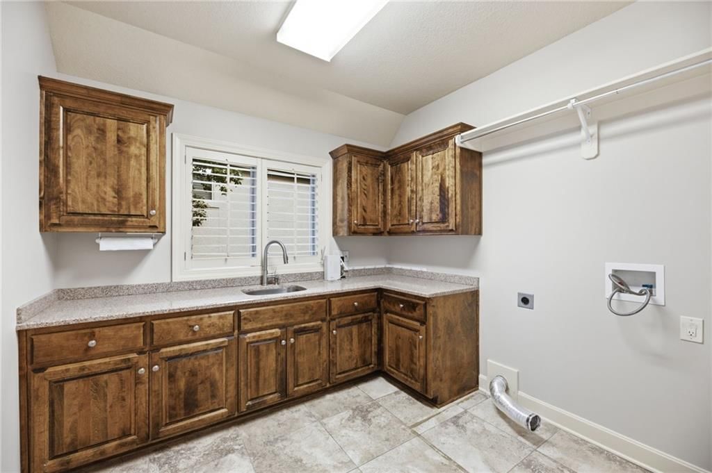 13117 REEDS Street — photo 25