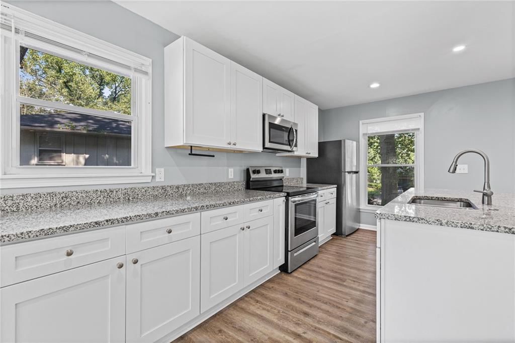 11038 Greenwood Road — photo 10