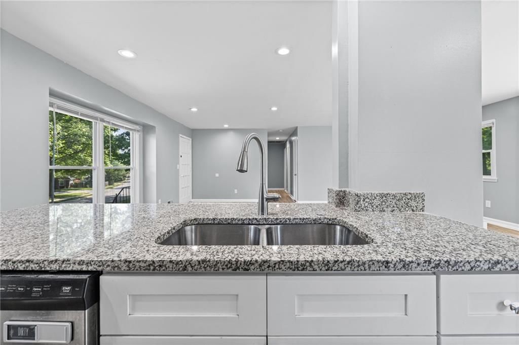11038 Greenwood Road — photo 11