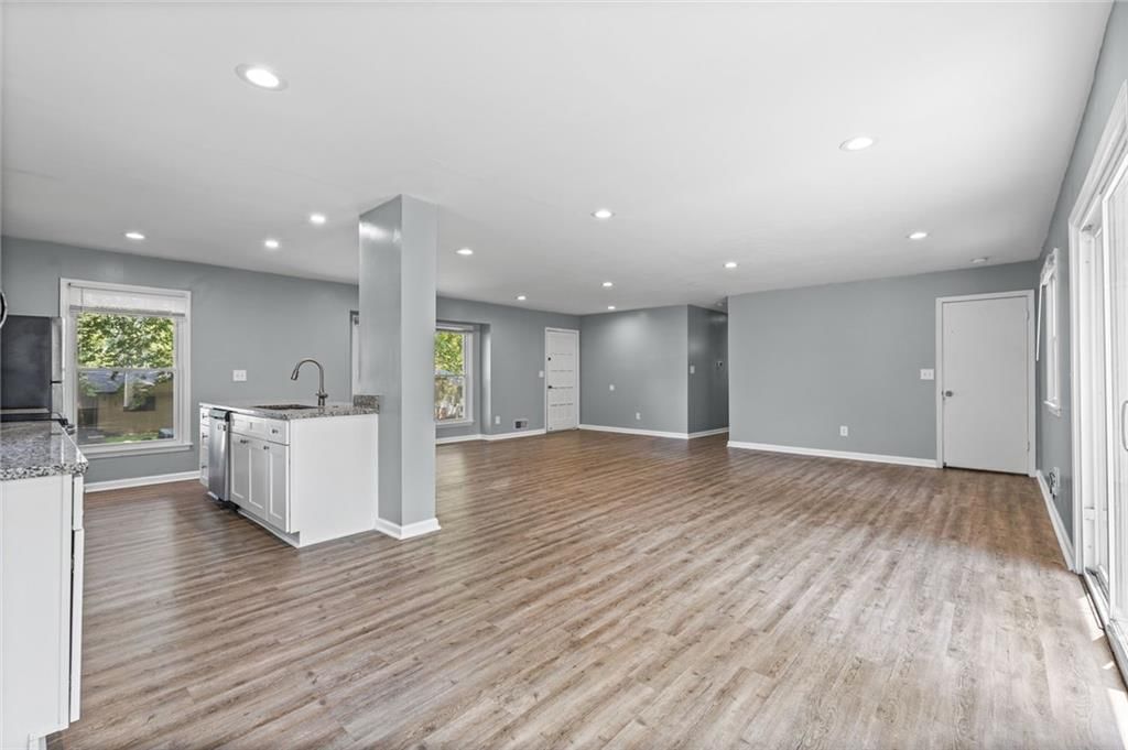 11038 Greenwood Road — photo 15