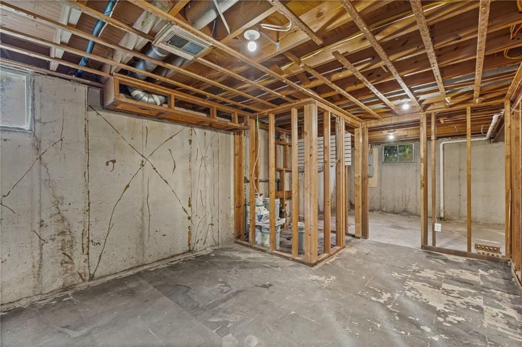 11038 Greenwood Road — photo 26
