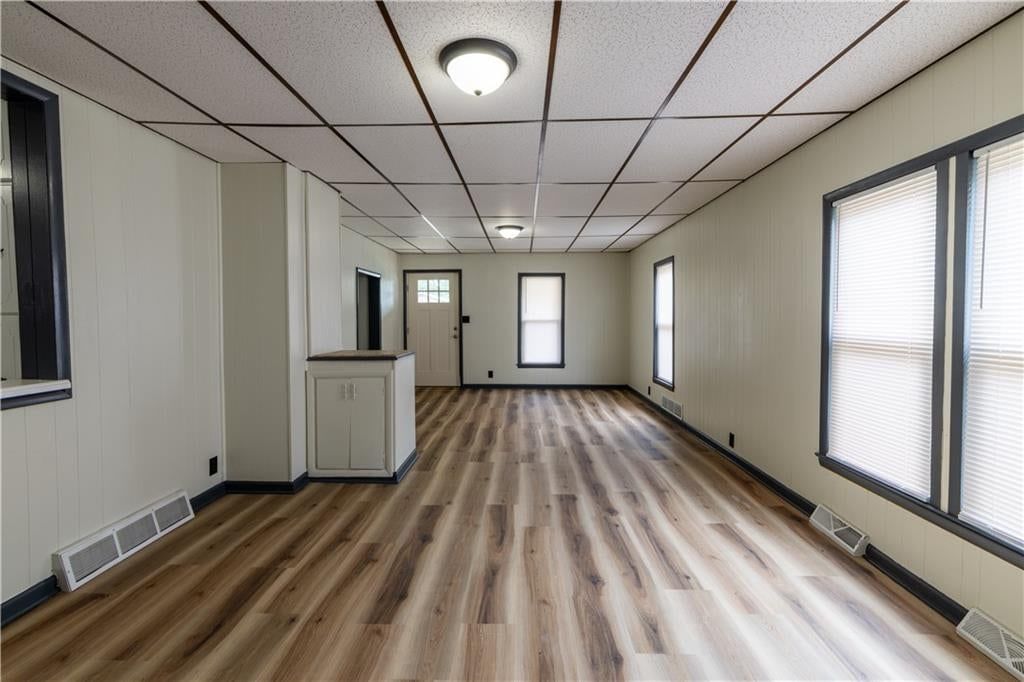 225 W Valley Street — photo 8