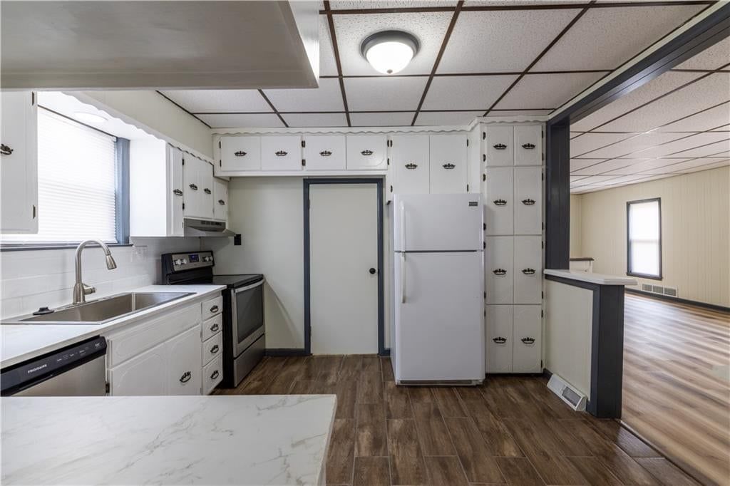 225 W Valley Street — photo 13