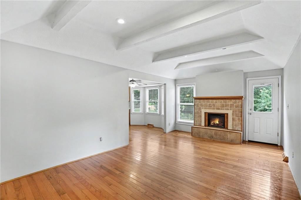 702 NW 12th Street — photo 9
