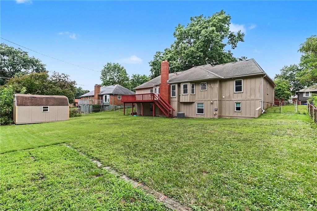 702 NW 12th Street — photo 27