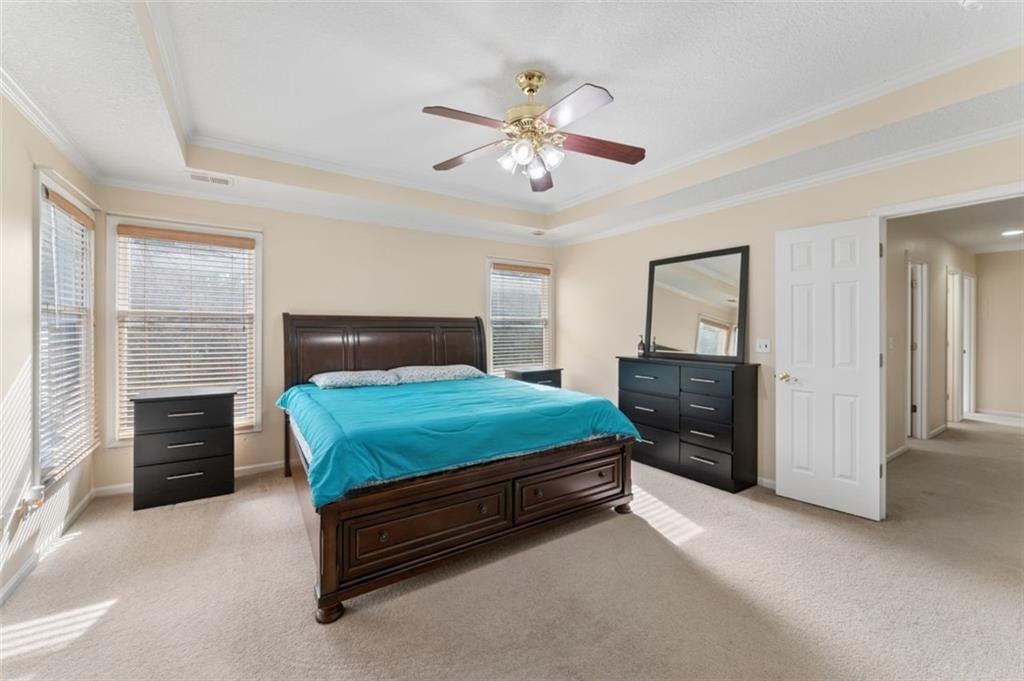 Photo 26 of 60 - 7233 Cottonwood Drive, Shawnee, KS 66213