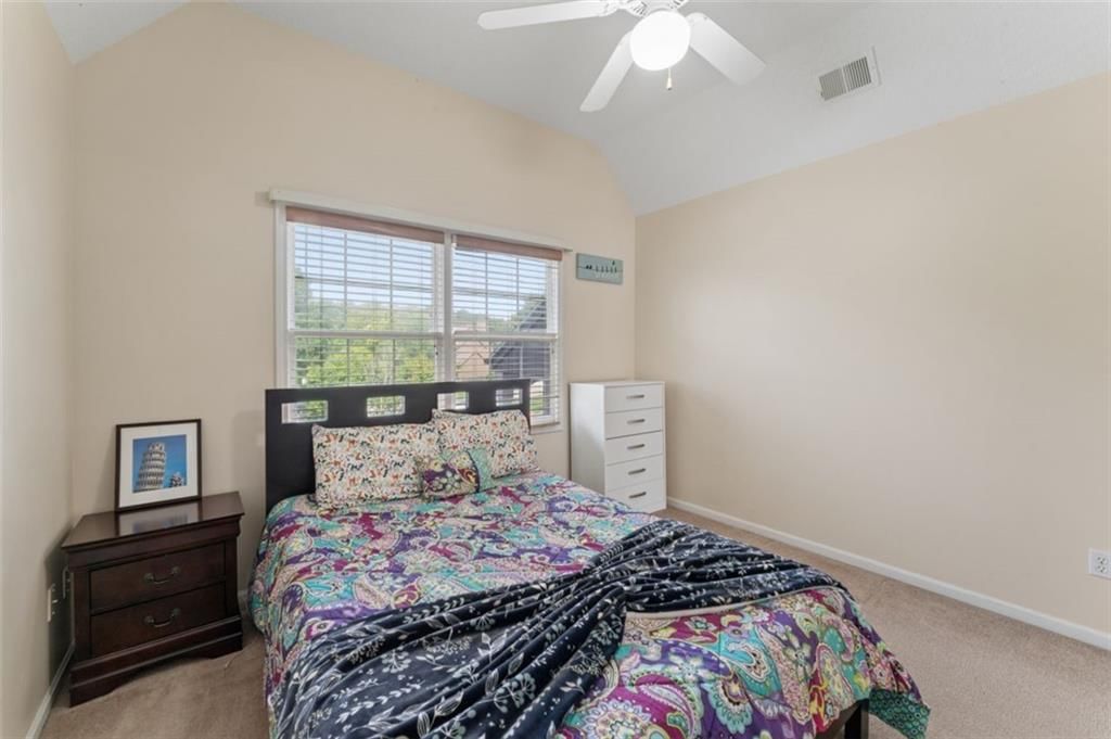 Photo 35 of 60 - 7233 Cottonwood Drive, Shawnee, KS 66213