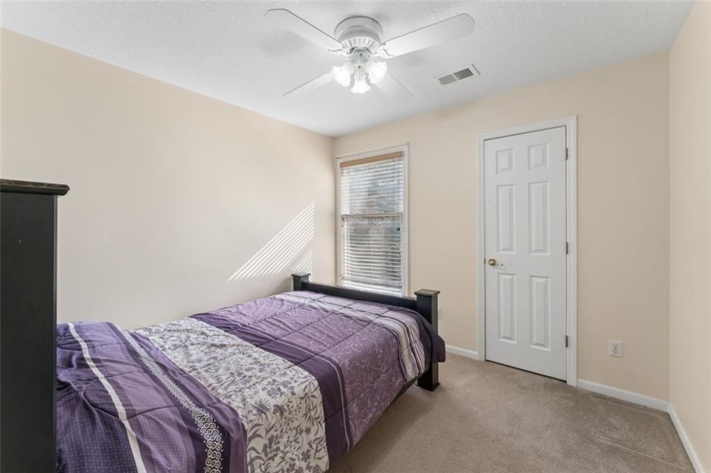 Photo 41 of 60 - 7233 Cottonwood Drive, Shawnee, KS 66213