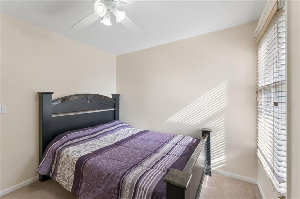 Photo 42 of 60 - 7233 Cottonwood Drive, Shawnee, KS 66213