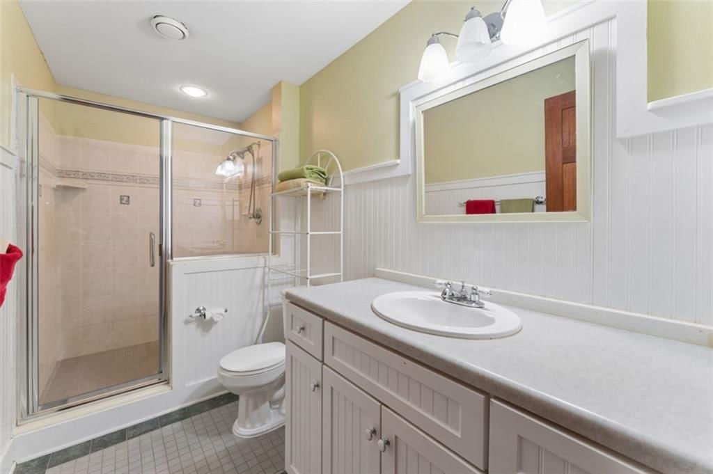 Photo 52 of 60 - 7233 Cottonwood Drive, Shawnee, KS 66213