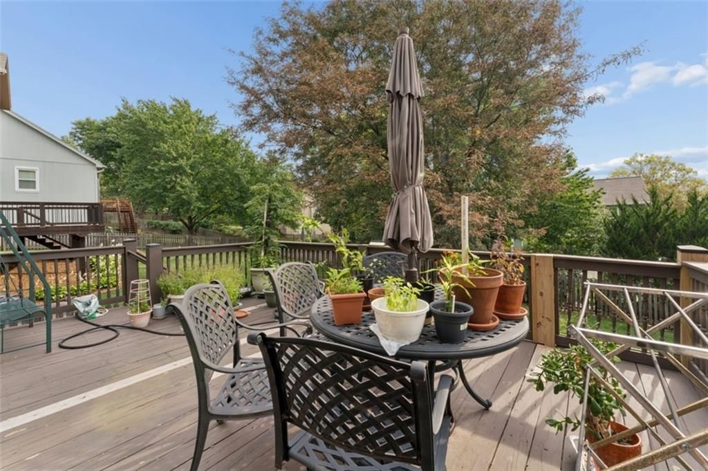 Photo 55 of 60 - 7233 Cottonwood Drive, Shawnee, KS 66213