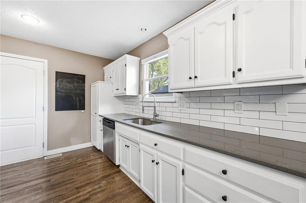 502 Birch Street — photo 14