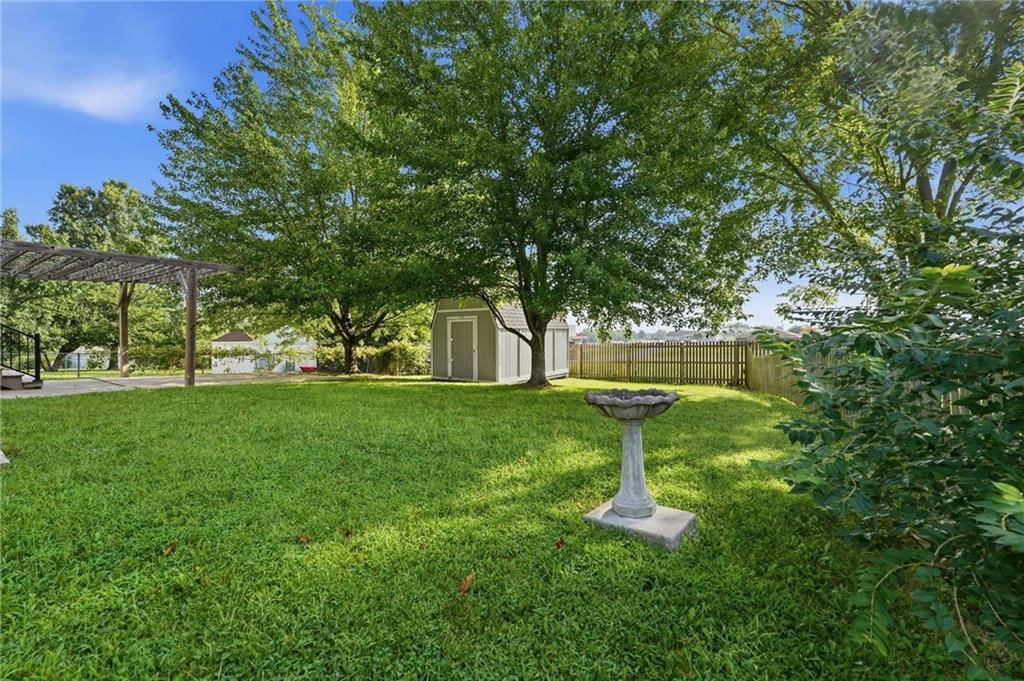 502 Birch Street — photo 33