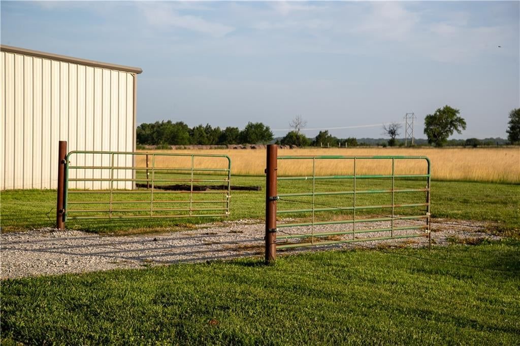 38210 Osawatomie Road — photo 15