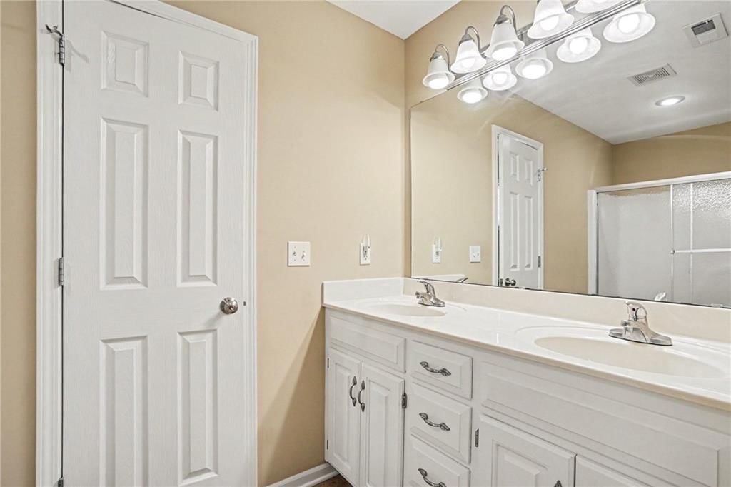 5821 Bedford Avenue — photo 19