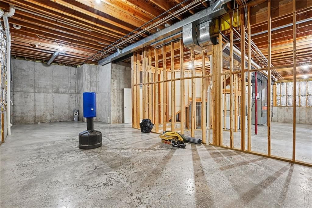 5821 Bedford Avenue — photo 31