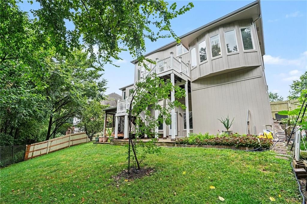 5821 Bedford Avenue — photo 36