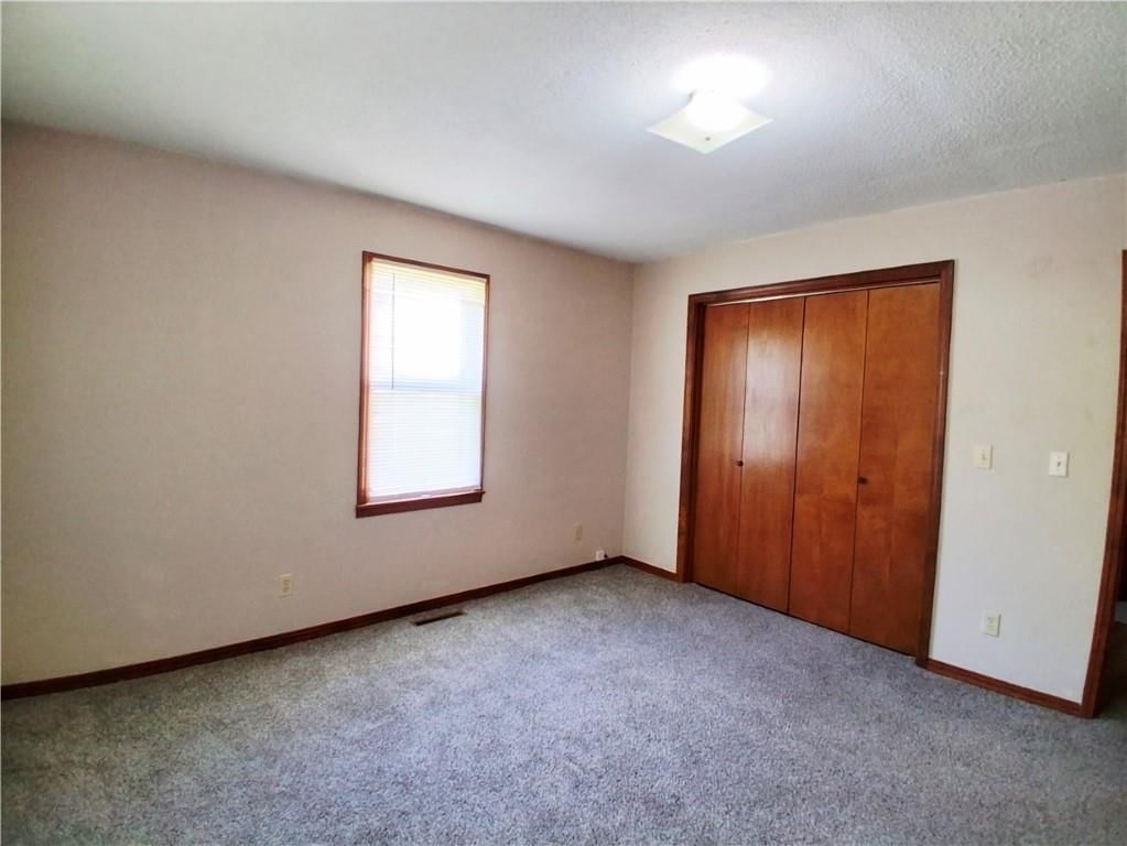 1017 E 14th Street — photo 11