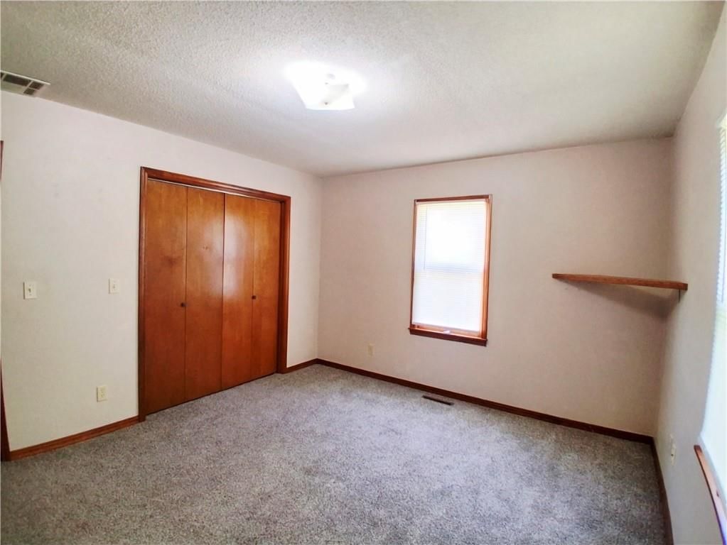 1017 E 14th Street — photo 13