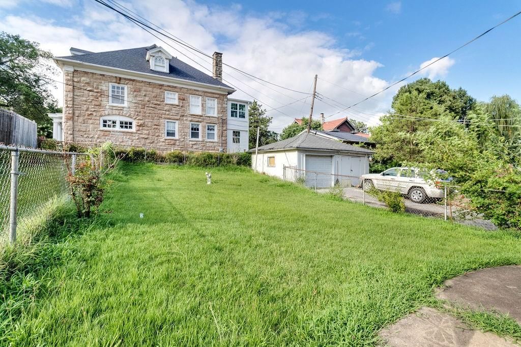3908 Norledge Avenue — photo 6