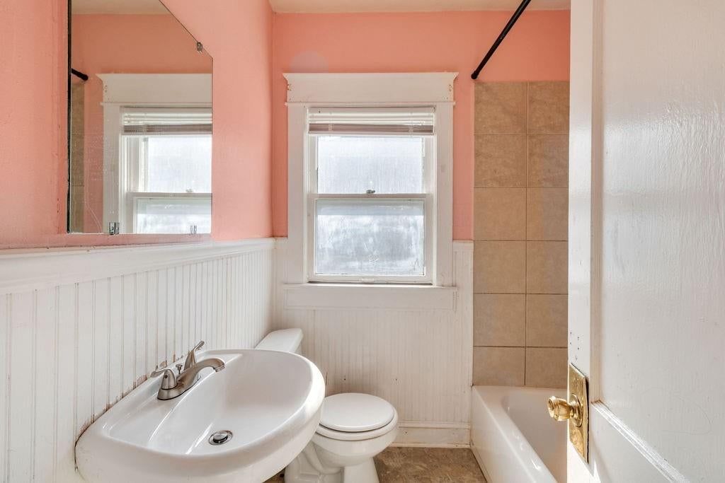 3908 Norledge Avenue — photo 12