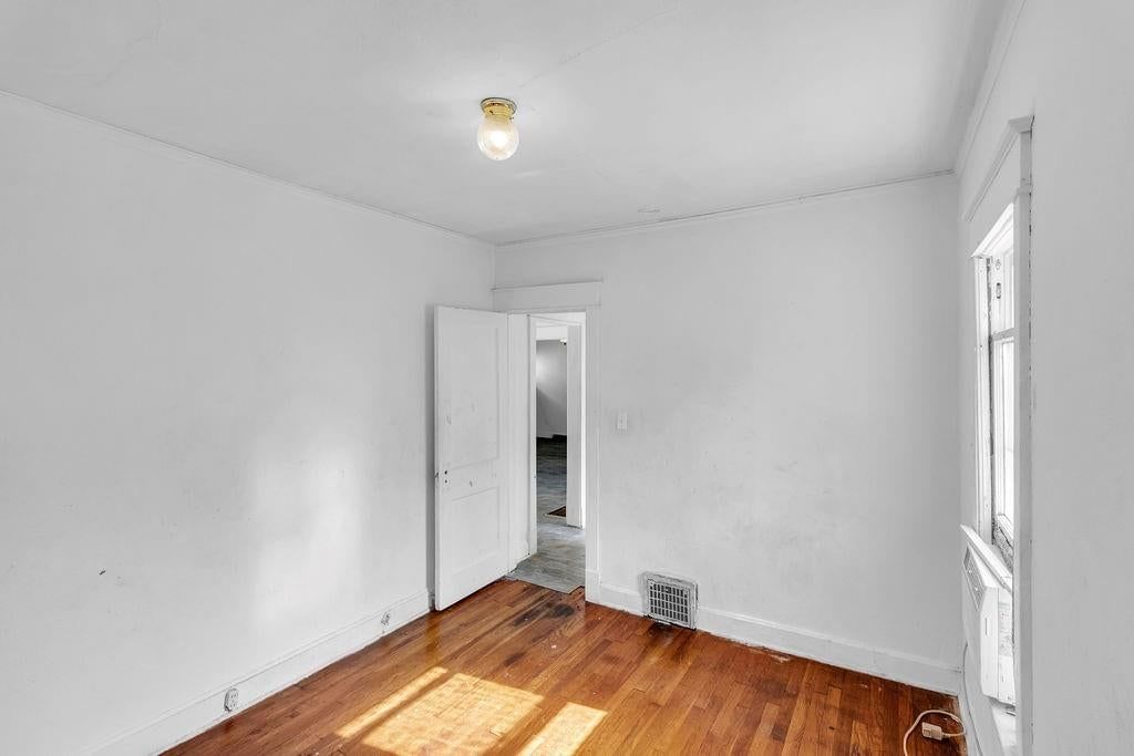 3908 Norledge Avenue — photo 14