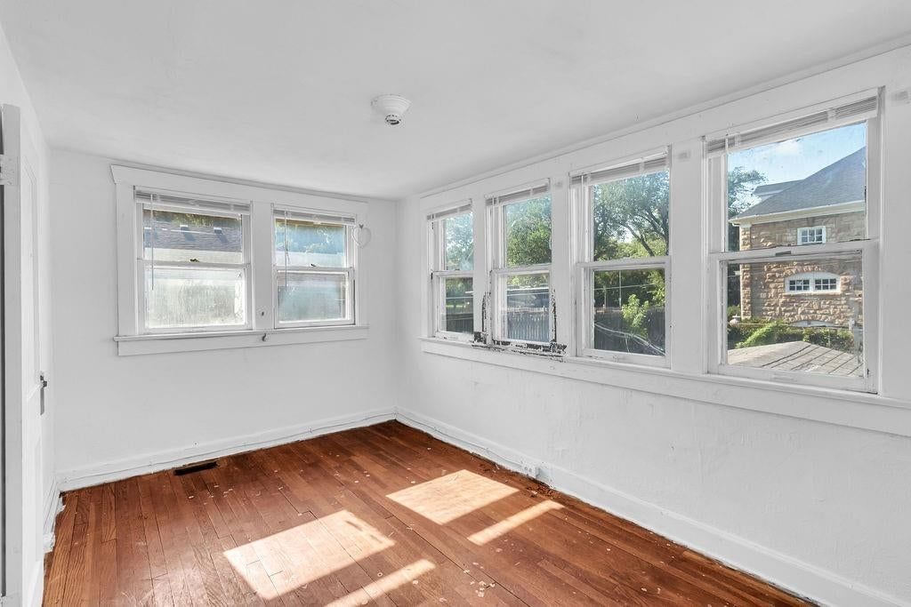 3908 Norledge Avenue — photo 15