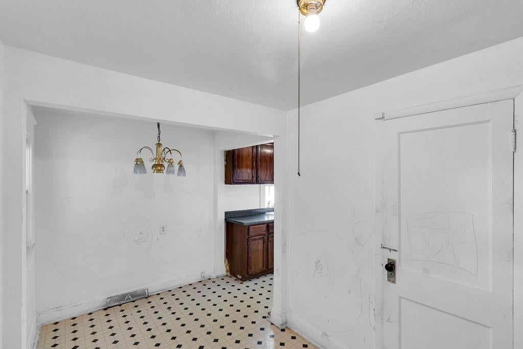 3908 Norledge Avenue — photo 18