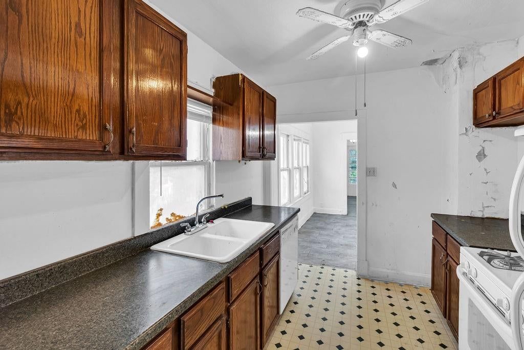 3908 Norledge Avenue — photo 28