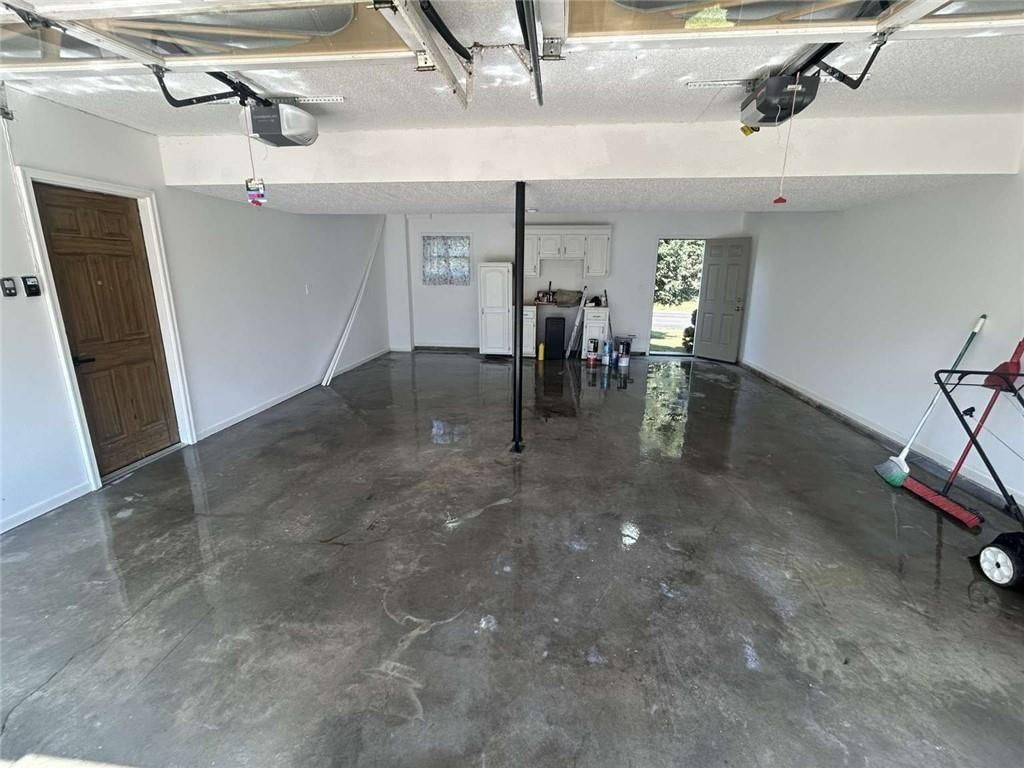 519 NE Timbercreek Drive — photo 28