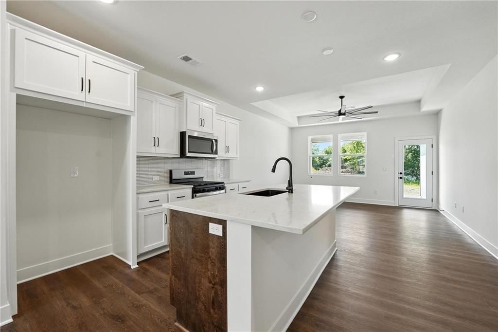 20624 Barker Street — photo 13