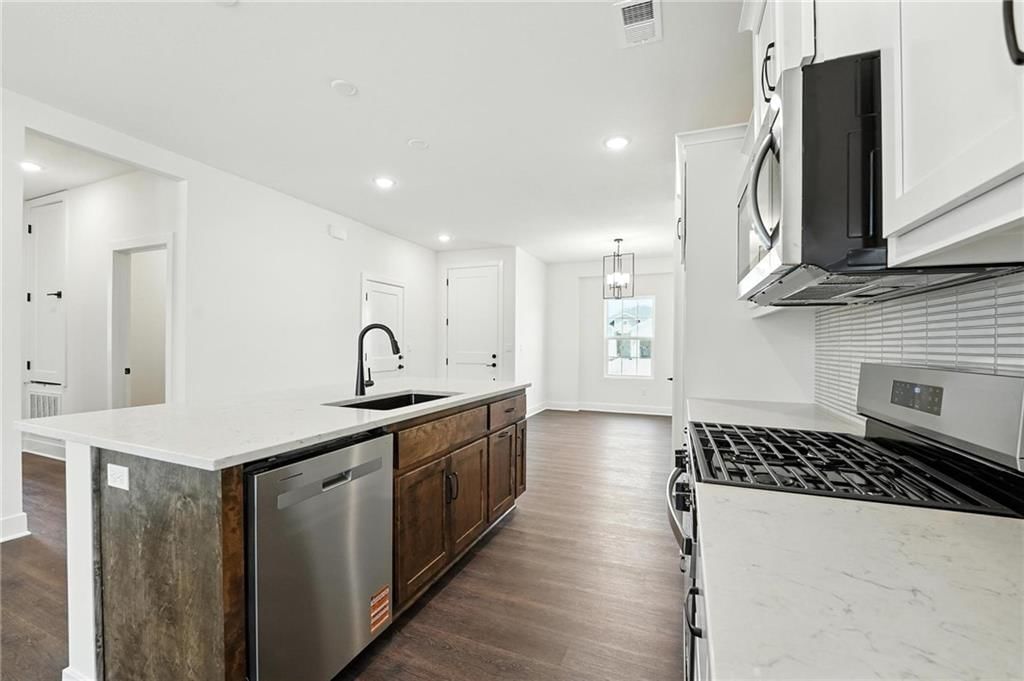20624 Barker Street — photo 15