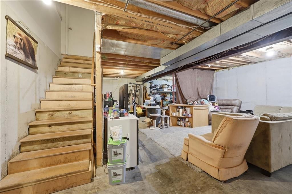 846 SW Country Hill Drive — photo 17