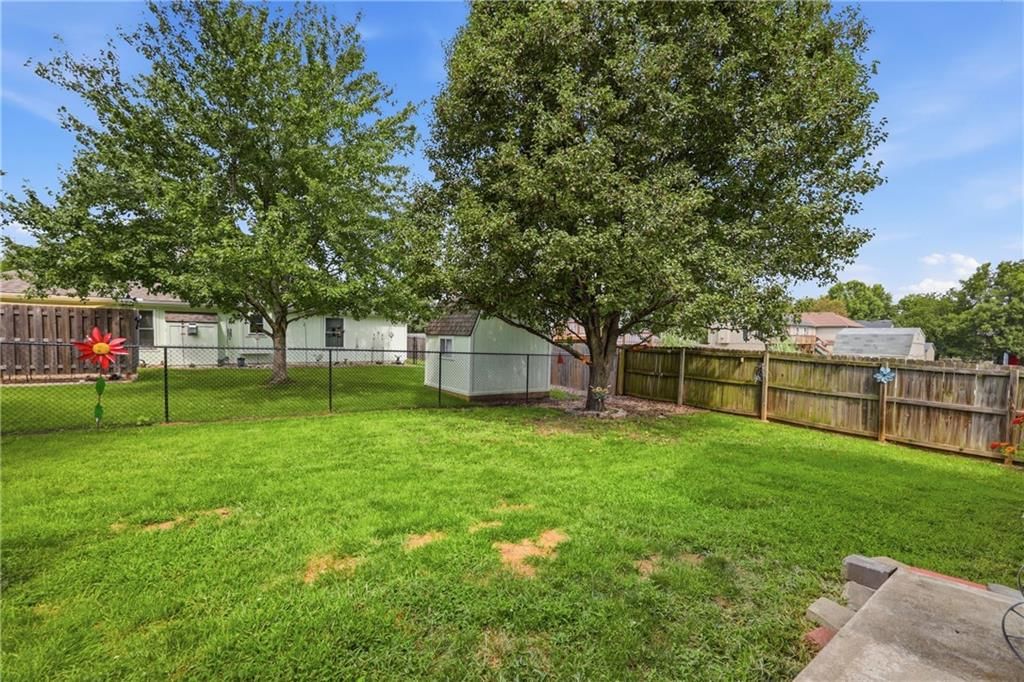 846 SW Country Hill Drive — photo 20