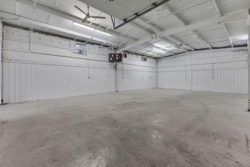 1600 Park Lane Drive — photo 31