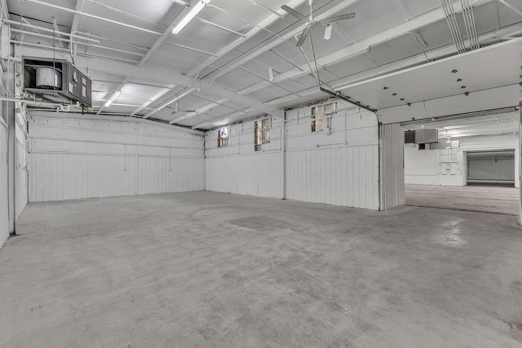 1600 Park Lane Drive — photo 33