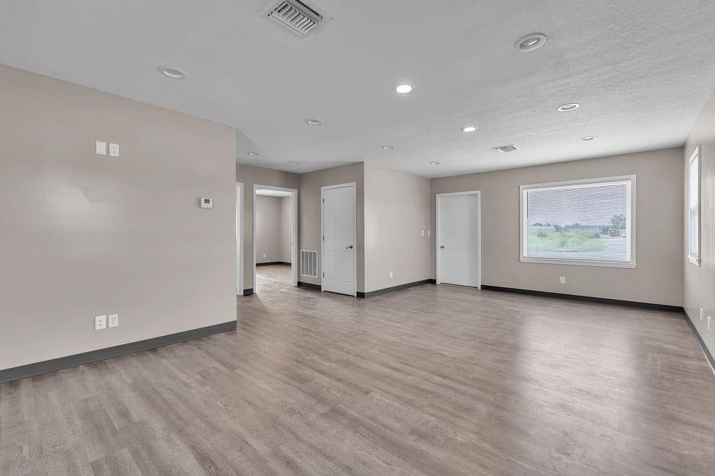 1600 Park Lane Drive — photo 44