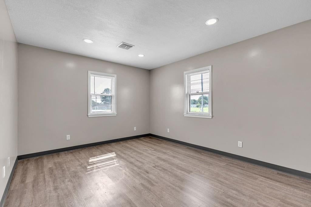 1600 Park Lane Drive — photo 45