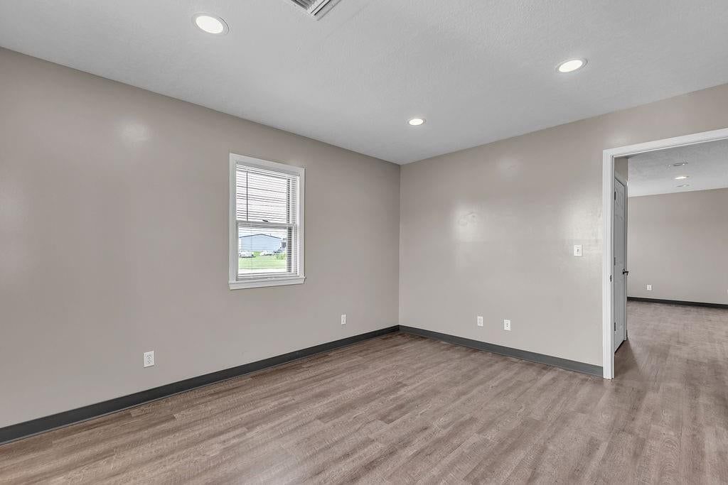 1600 Park Lane Drive — photo 46