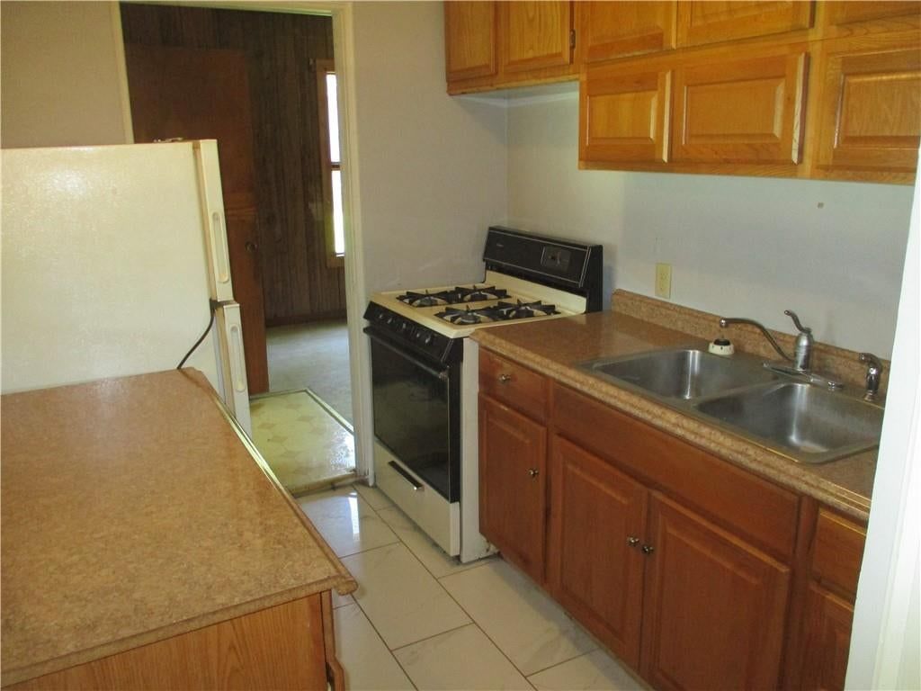 510 S Vermont Avenue — photo 24